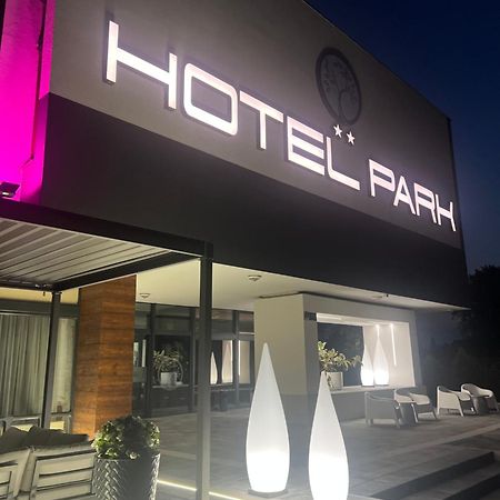 Hotel Park Opoczno Eksteriør bilde