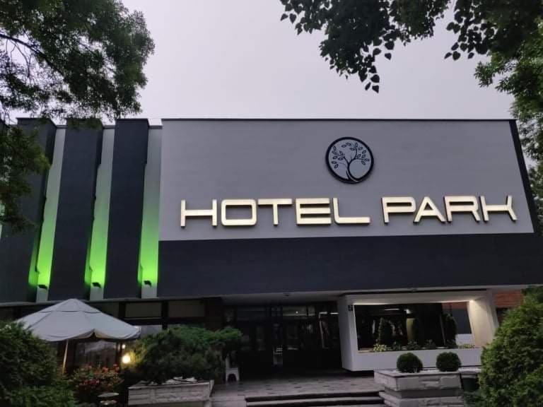 Hotel Park Opoczno Eksteriør bilde