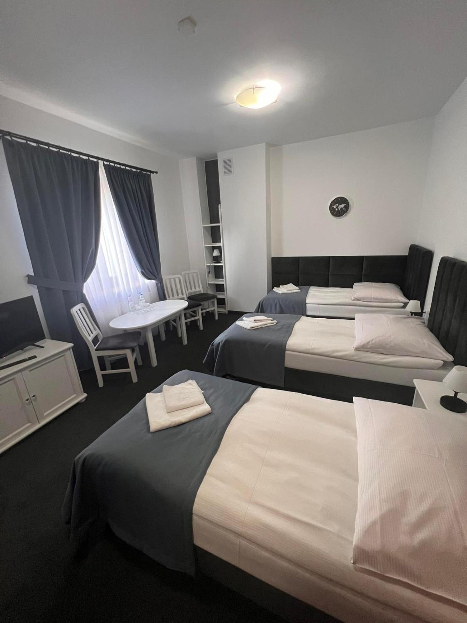 Hotel Park Opoczno Eksteriør bilde