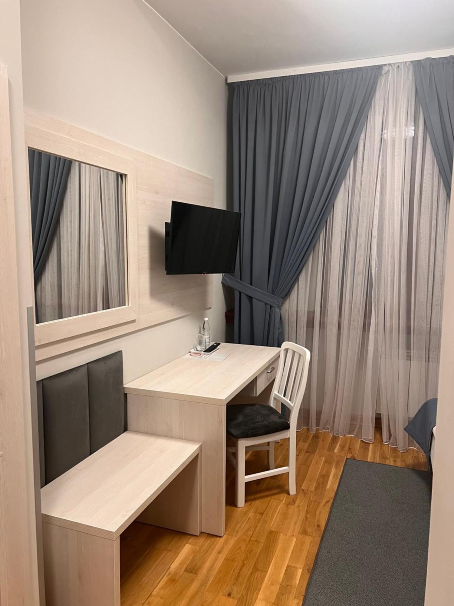Hotel Park Opoczno Eksteriør bilde